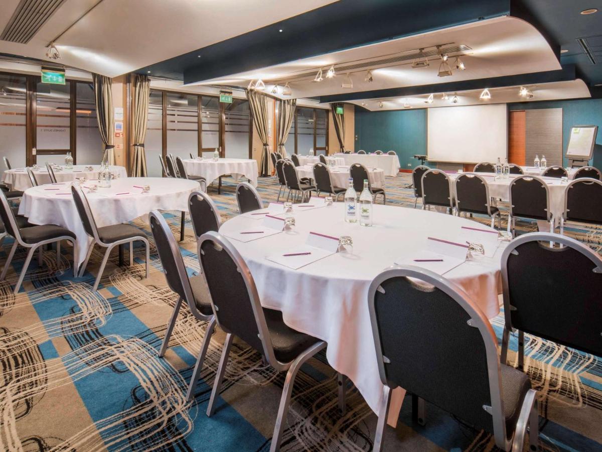 Mercure London Heathrow Airport Hillingdon Dış mekan fotoğraf