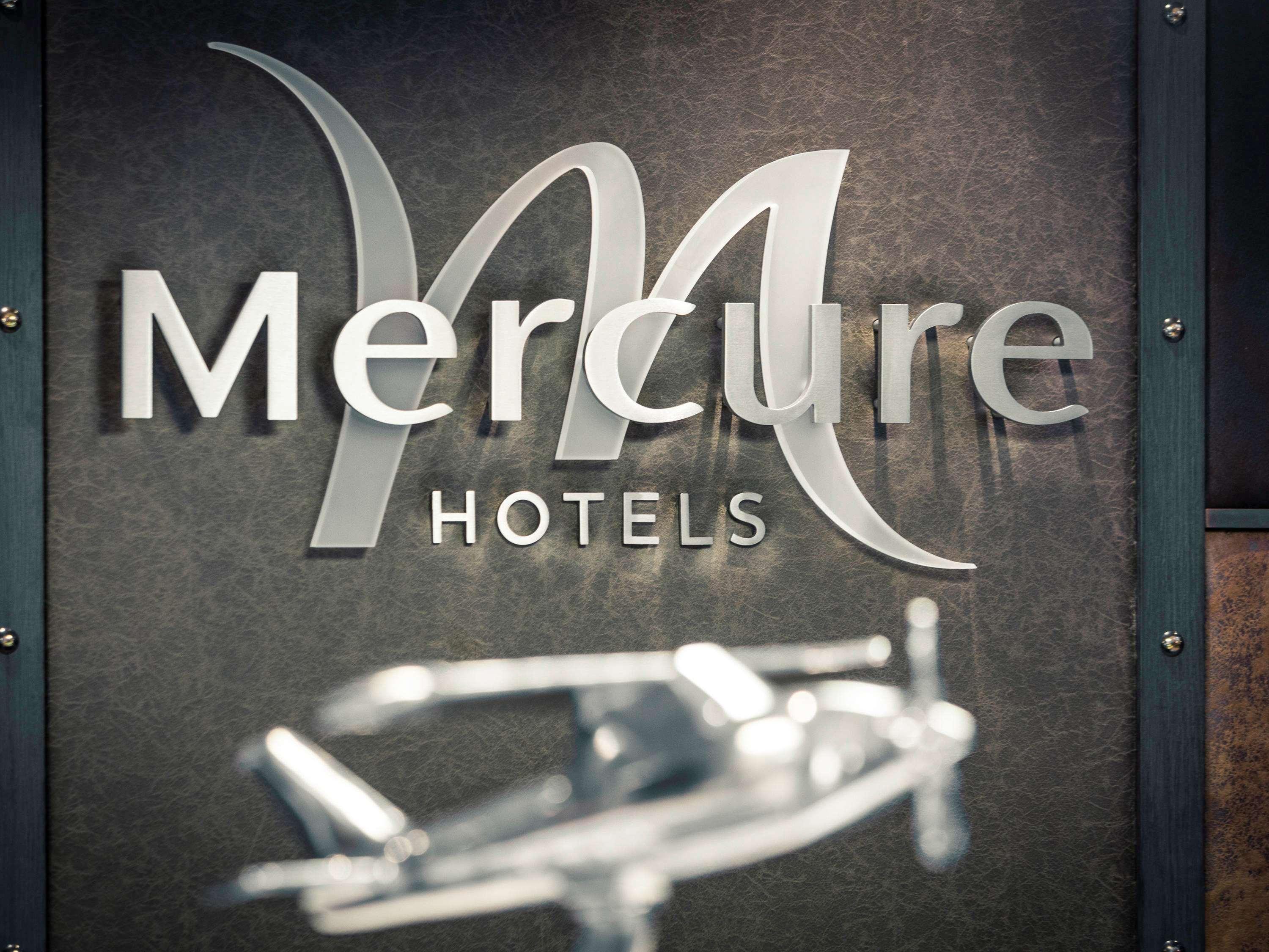 Mercure London Heathrow Airport Hillingdon Dış mekan fotoğraf