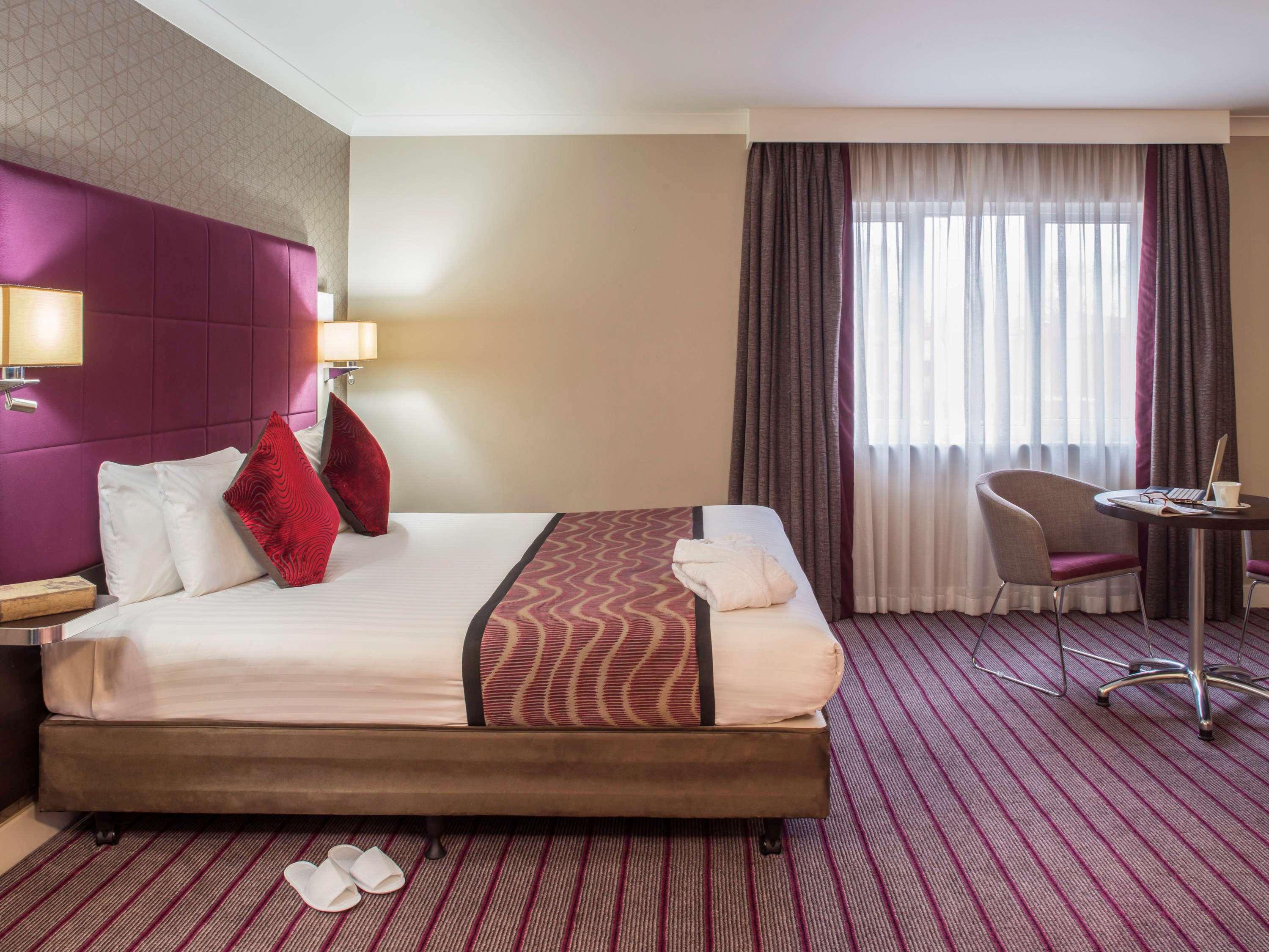 Mercure London Heathrow Airport Hillingdon Dış mekan fotoğraf