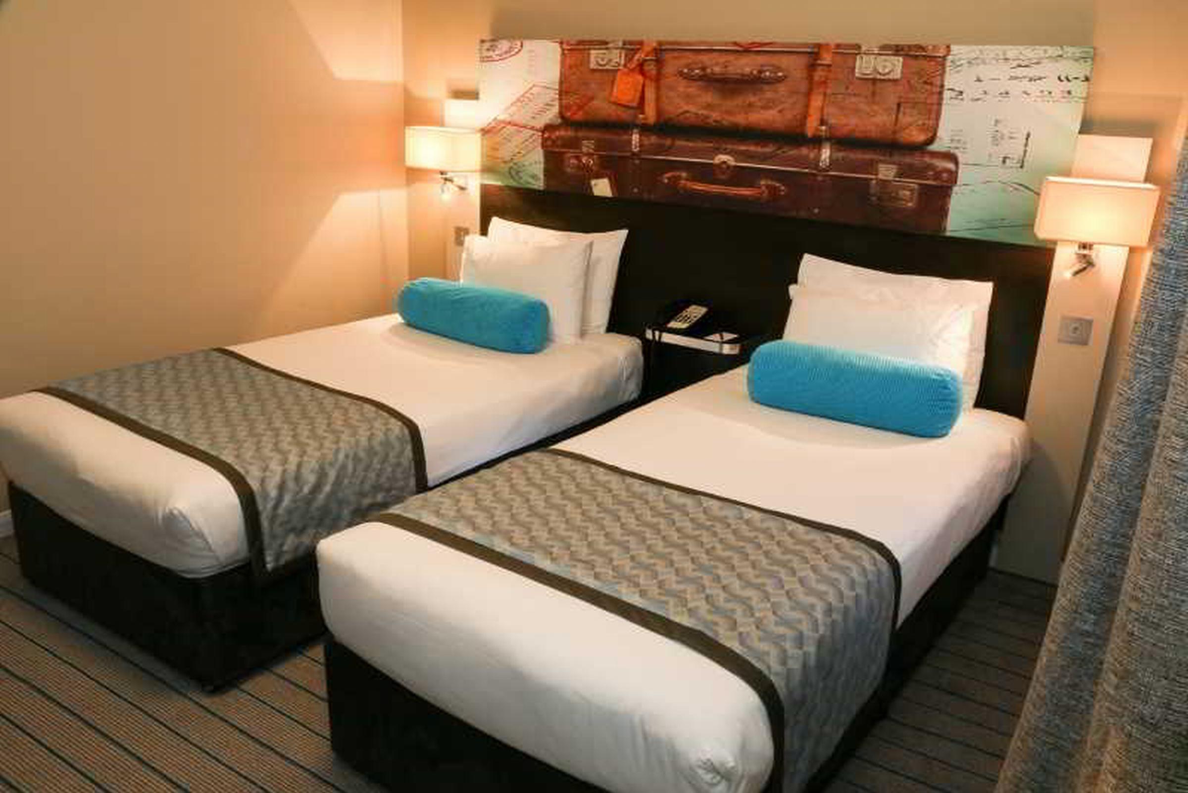 Mercure London Heathrow Airport Hillingdon Dış mekan fotoğraf