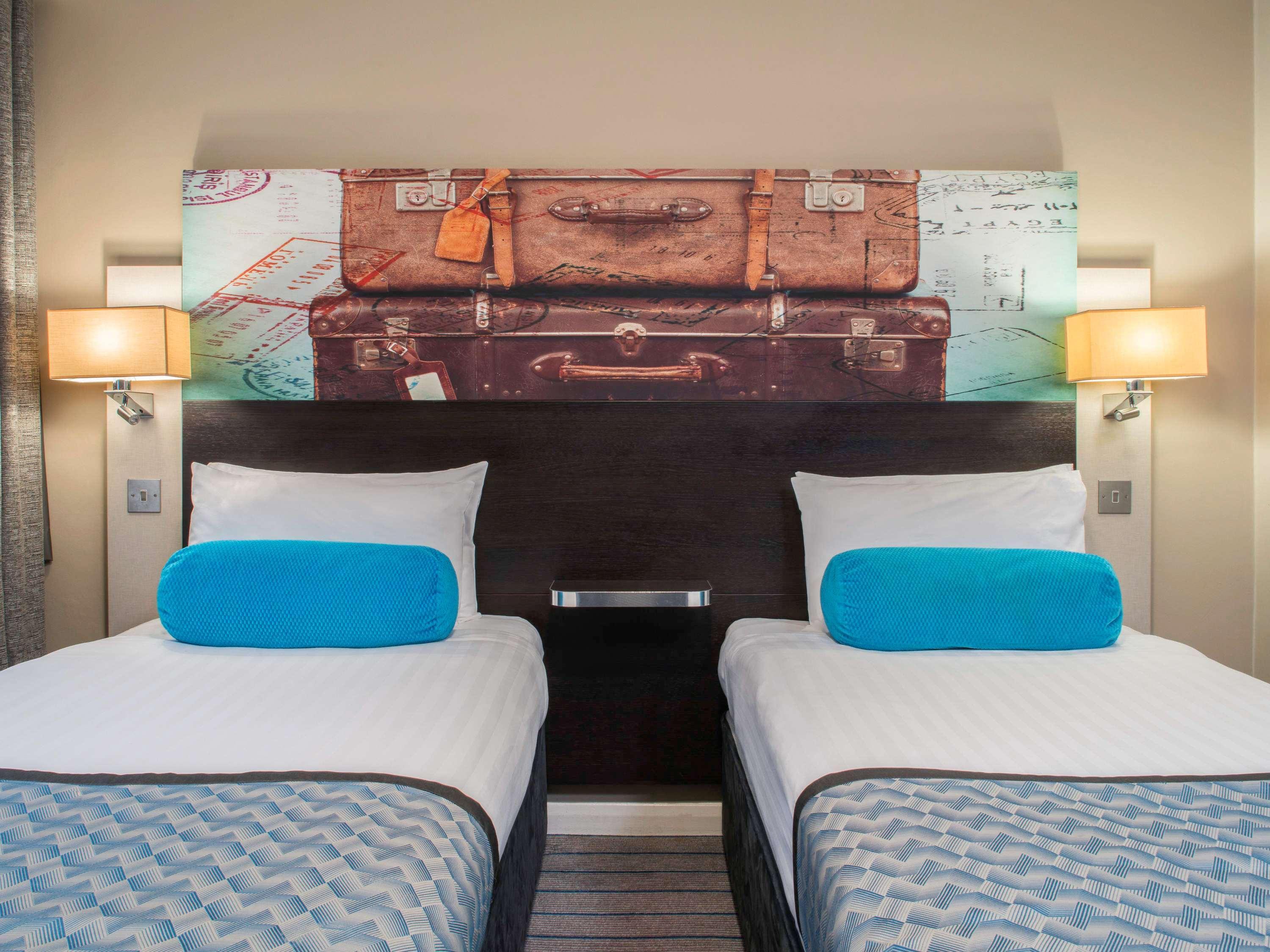 Mercure London Heathrow Airport Hillingdon Dış mekan fotoğraf