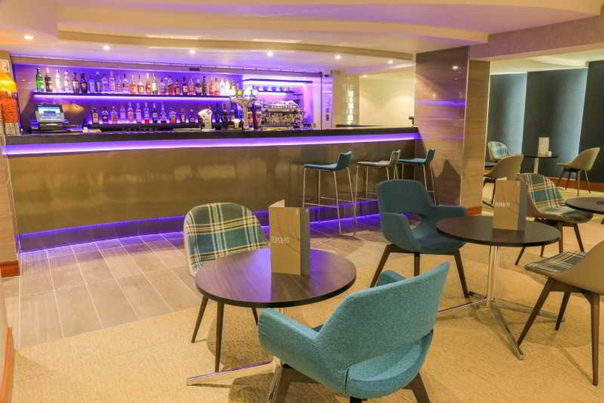 Mercure London Heathrow Airport Hillingdon Dış mekan fotoğraf