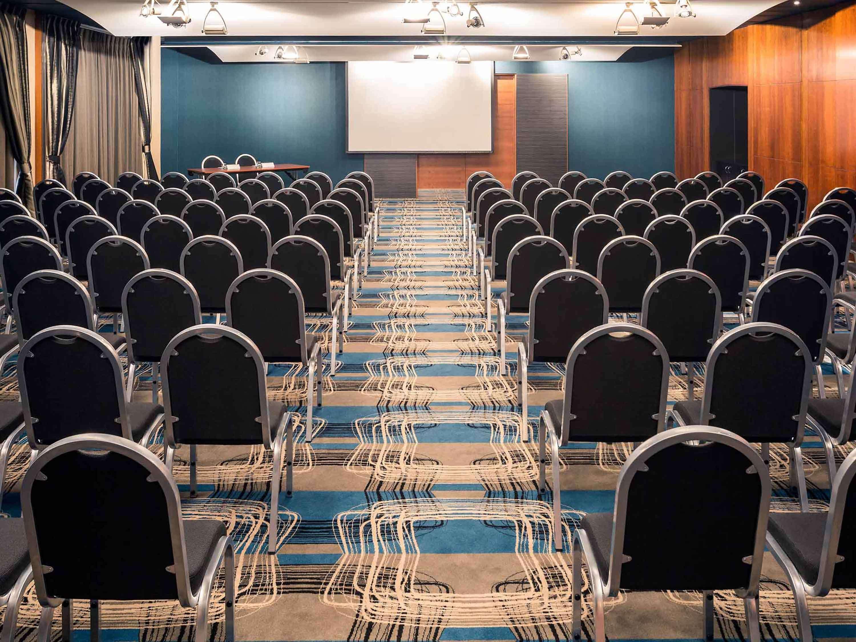 Mercure London Heathrow Airport Hillingdon Dış mekan fotoğraf