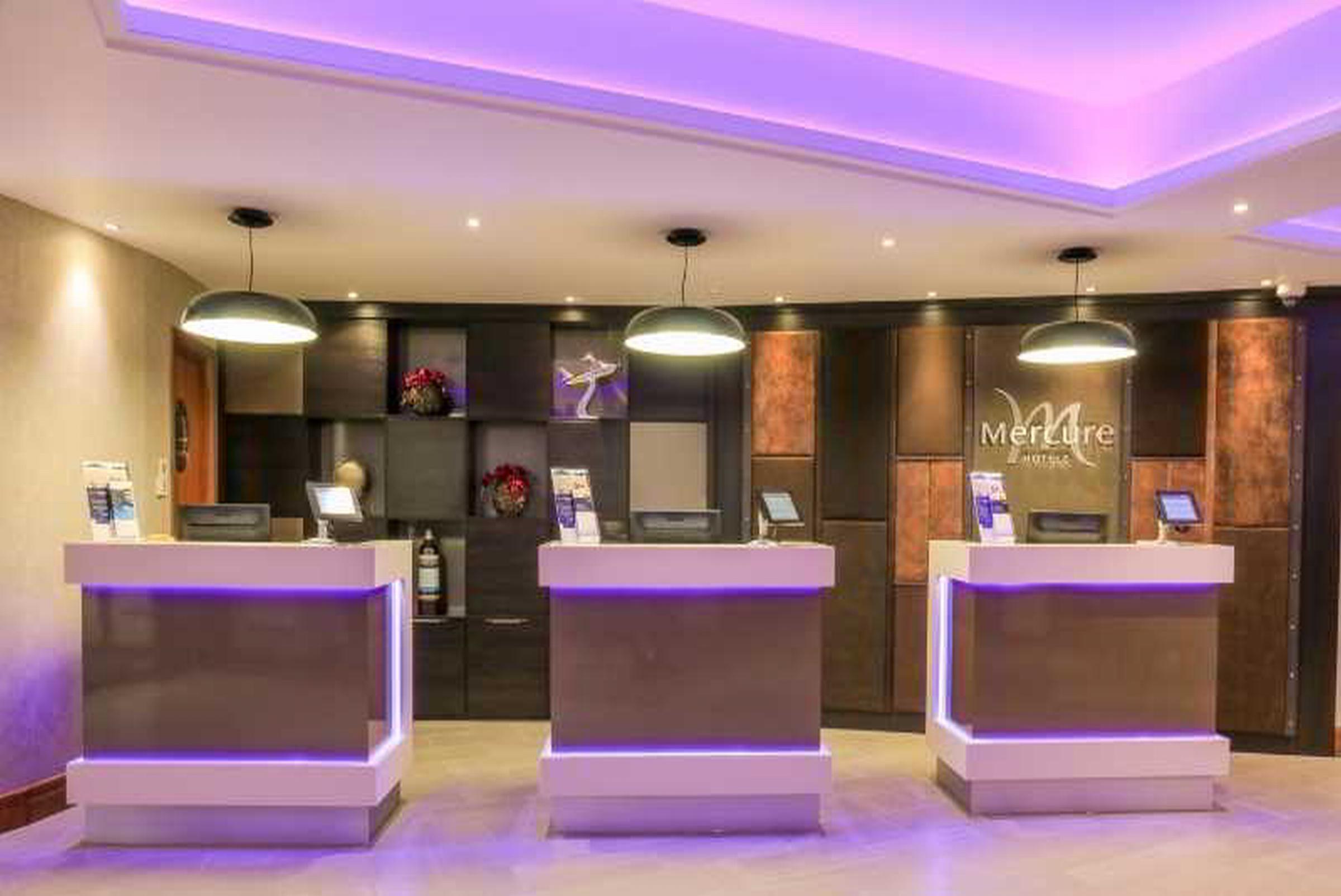 Mercure London Heathrow Airport Hillingdon Dış mekan fotoğraf